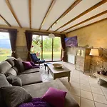 Retiro De Basto Holiday home *